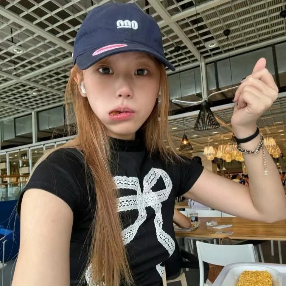 沼泽深处的女孩