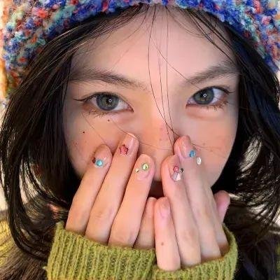茱莉娅的眼睛